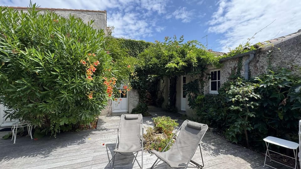 Patio, Balcony/Terrace, Garden view