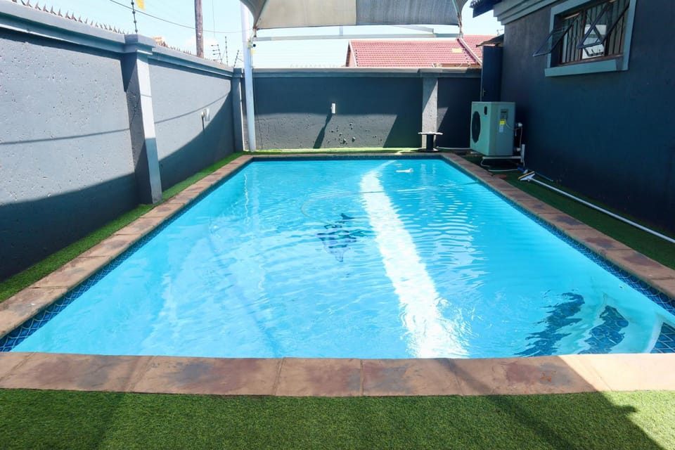 KwaZikode Guesthouse Bed and Breakfast in Gauteng