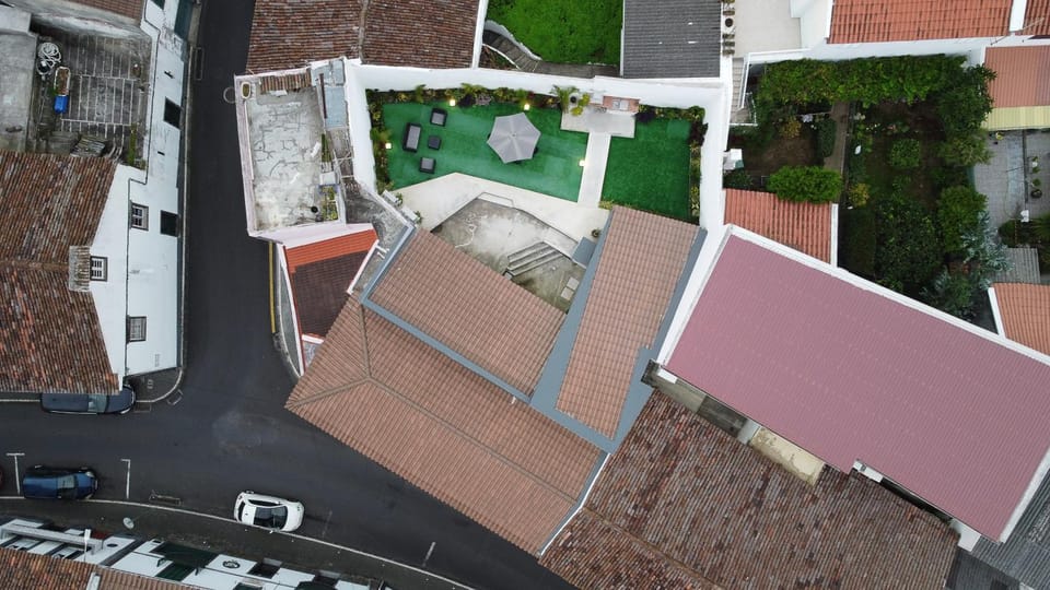 Property building, Bird's eye view, Garden, Garden view