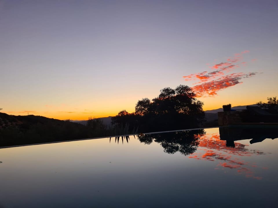 Swimming pool, Sunrise