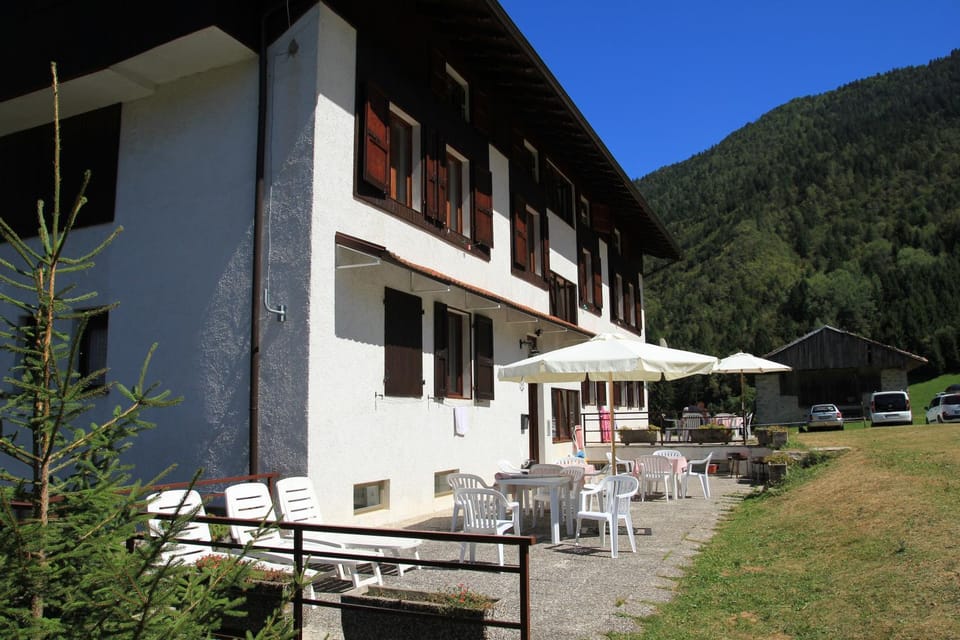 Property building, Balcony/Terrace