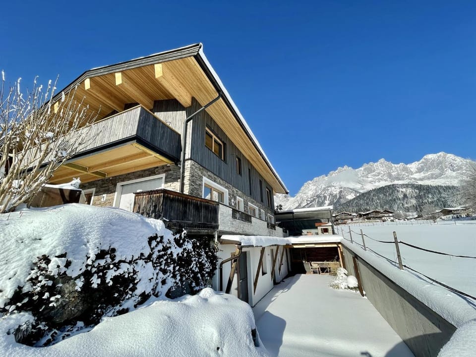 Property building, Day, Winter
