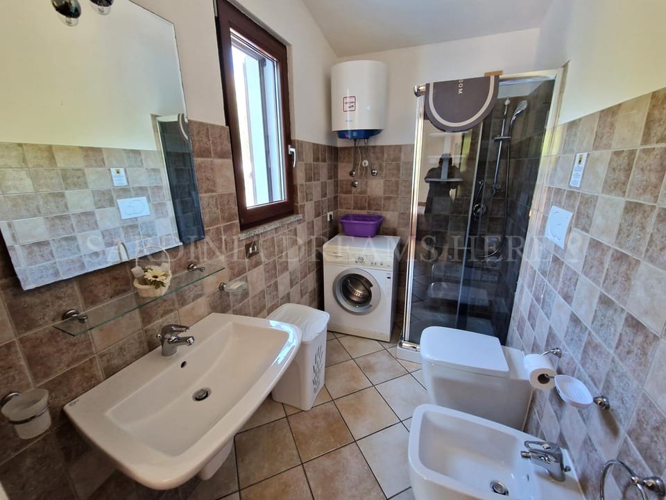 Shower, Bathroom, washing machine