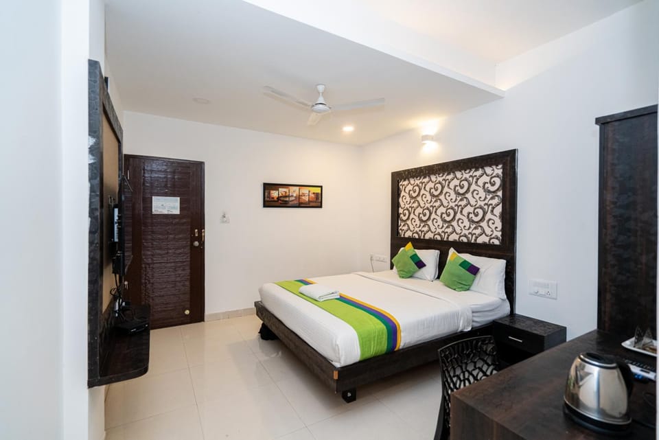 Bed, Photo of the whole room