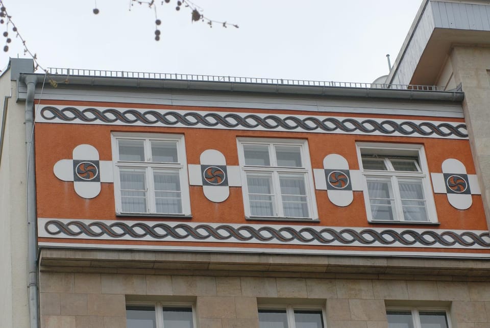 Property building, Day
