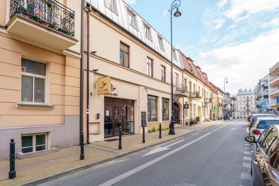 Facade/entrance, Day, Neighbourhood, City view, Street view, Location