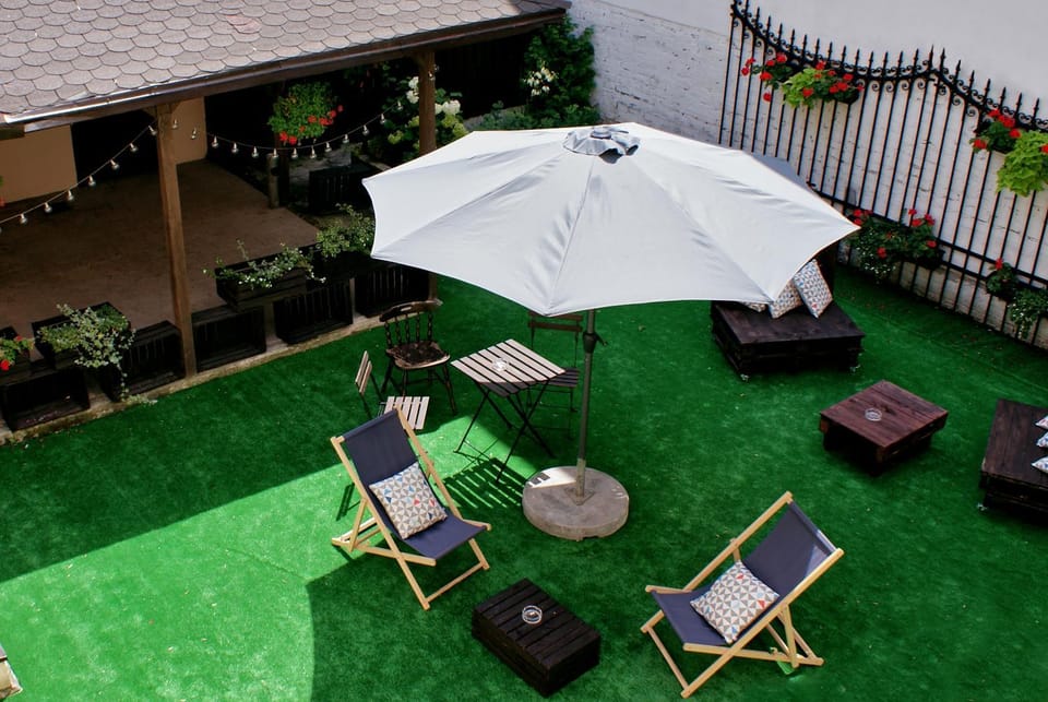 Patio, Garden
