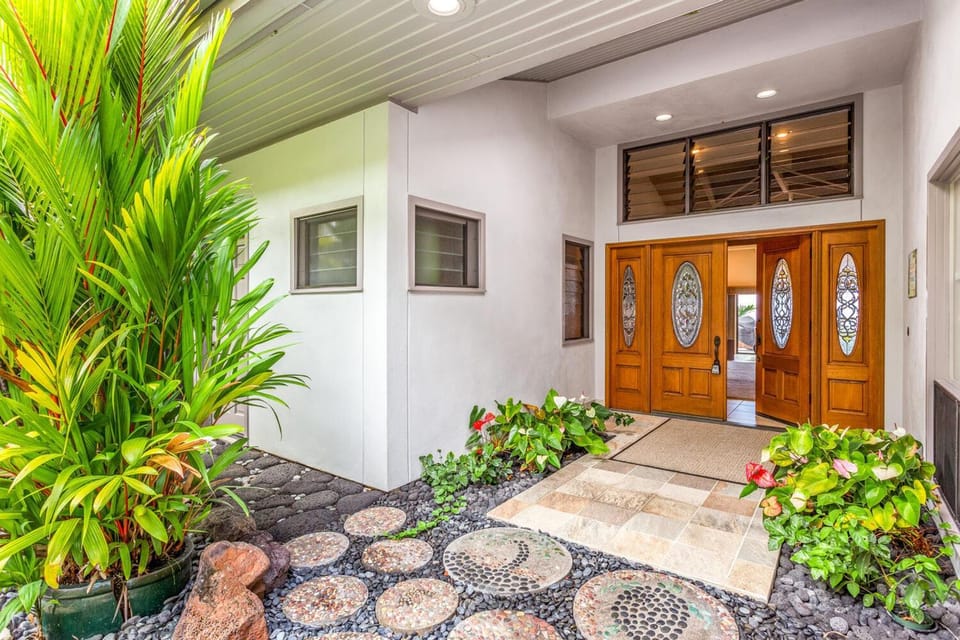 Keauhou Luxury Estate by Casago Kona - Simply Delicious - Private Pool House in Honalo