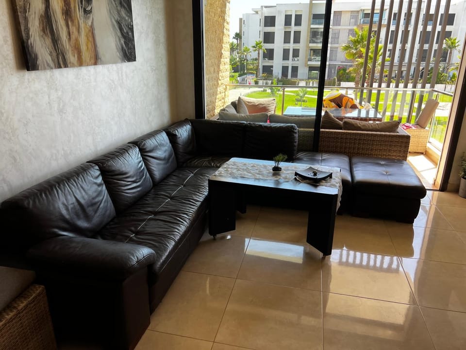 Appartement calme sur mer et piscine Apartment in Rabat-Salé-Kénitra