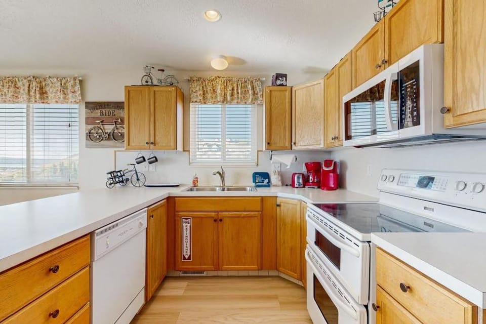 Bear Lake View House in Garden City