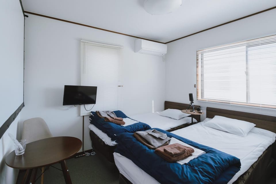 Beach side House SHELL kamakurahase Bed and Breakfast in Kanagawa Prefecture