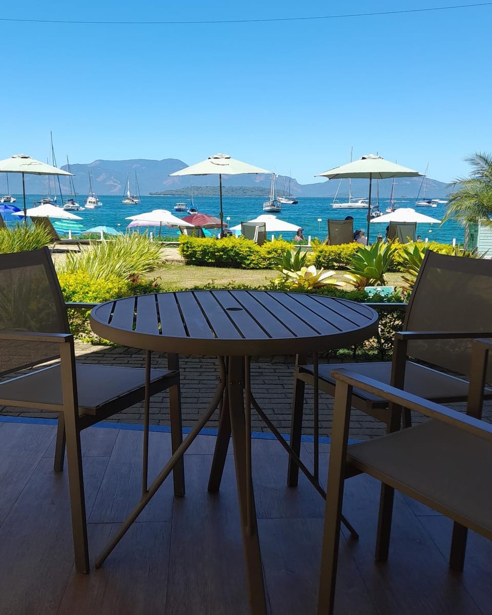 Property building, Dining area, Sea view