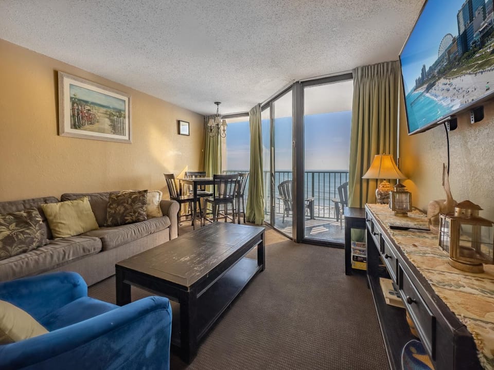 Oceanfront 1 bedroom Sand Dunes 2626 Sleeps 6 House in Myrtle Beach