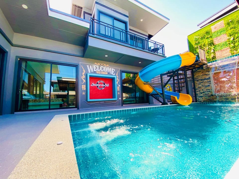Lounge in Loft HuaHin Pool Villa บ้านพักในหัวหิน Villa in Hua Hin District