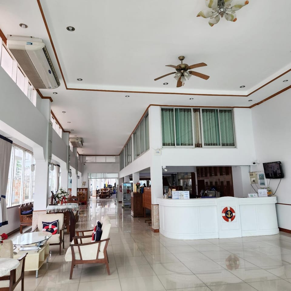 NAVY HOME HOTEL โรงแรมเนวี่โฮม Hotel in Thailand