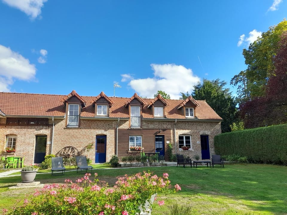 Property building, Garden view