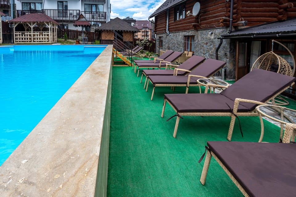 Pool view, Swimming pool