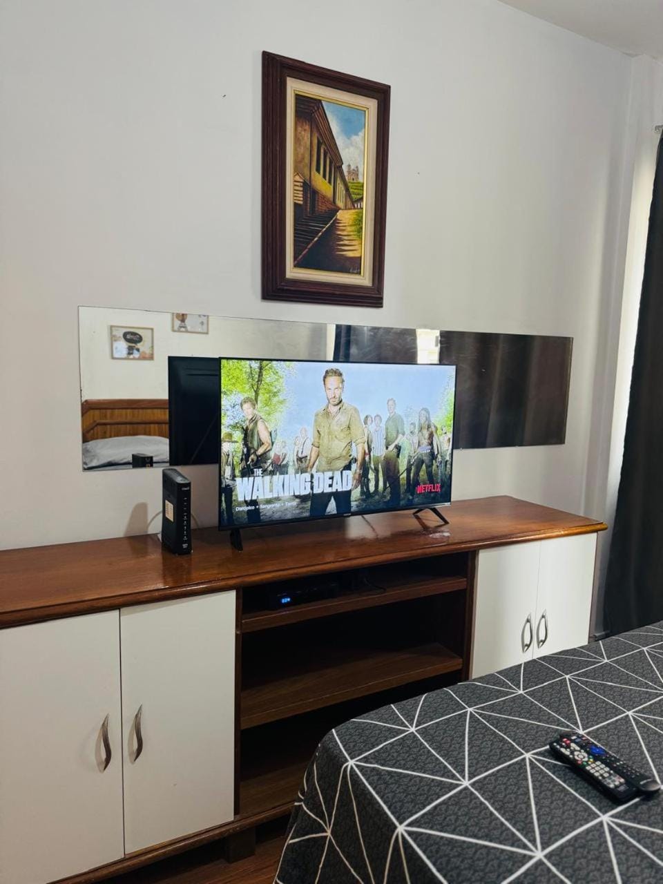 APMARAVILHOSO QUARTO e SALA LEBLON Recém REFORMADO ACEITO 5 pessoas NA ATAULFO DE PAIVA Apartment in Rio de Janeiro