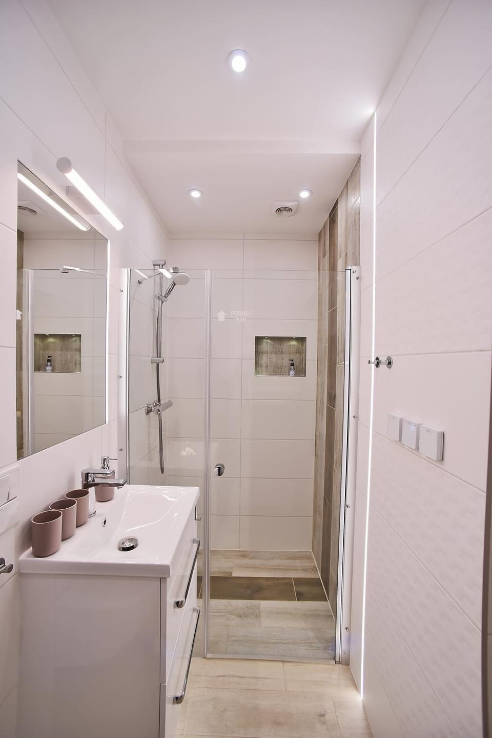 Apartamenty Sjesta River blisko centrum, prywatny parking, dodatkowy bezplatny parking w centrum miasta Apartment in Lower Silesian Voivodeship