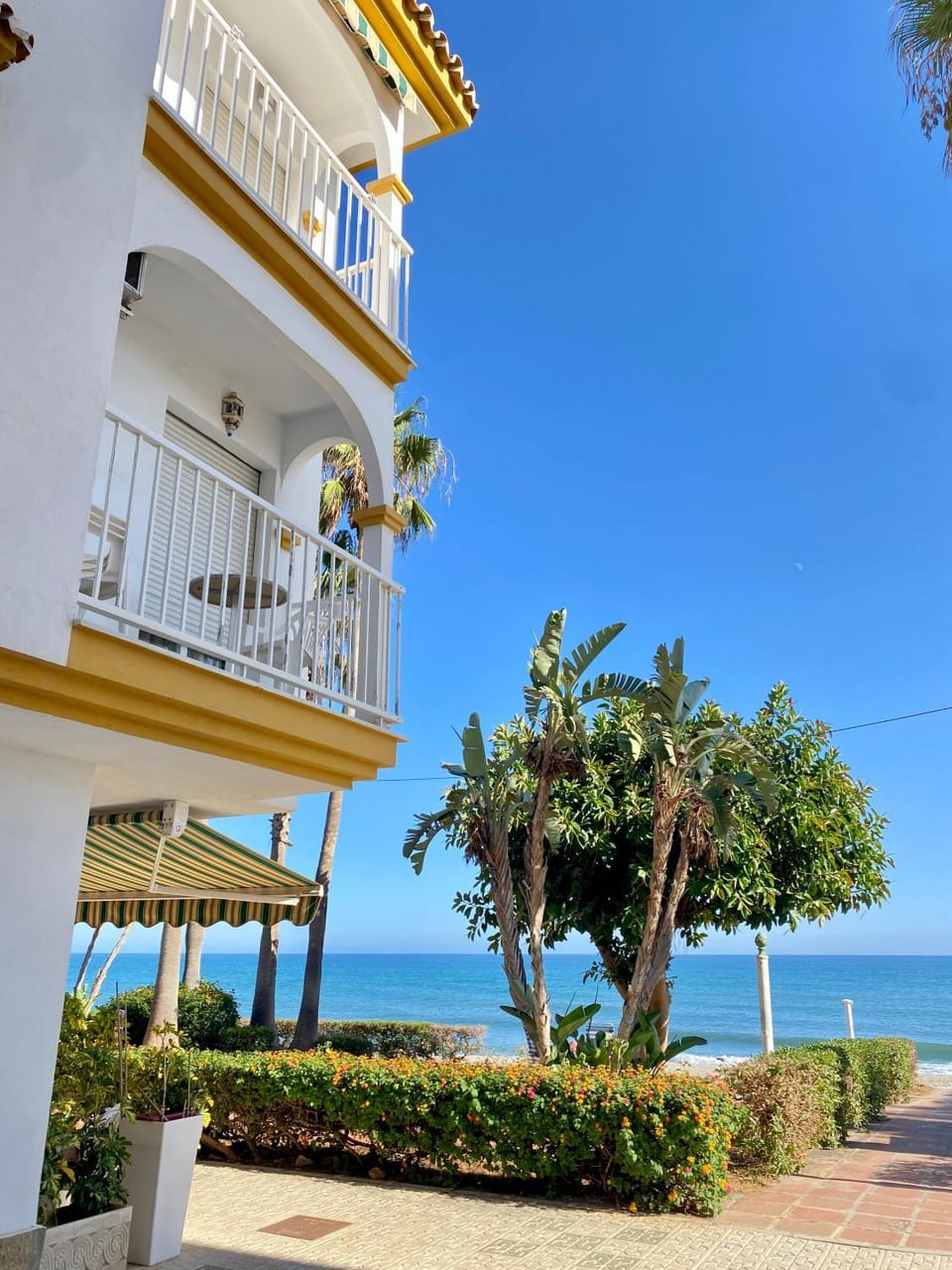 Property building, Natural landscape, View (from property/room), Balcony/Terrace, Beach, Sea view