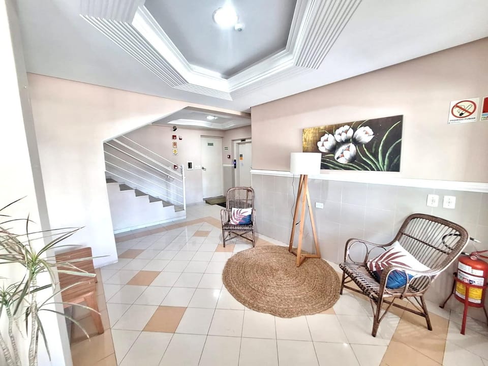 Apartamento na UBATUBA há 1 quadra do mar com AR Apartment in Tramandaí