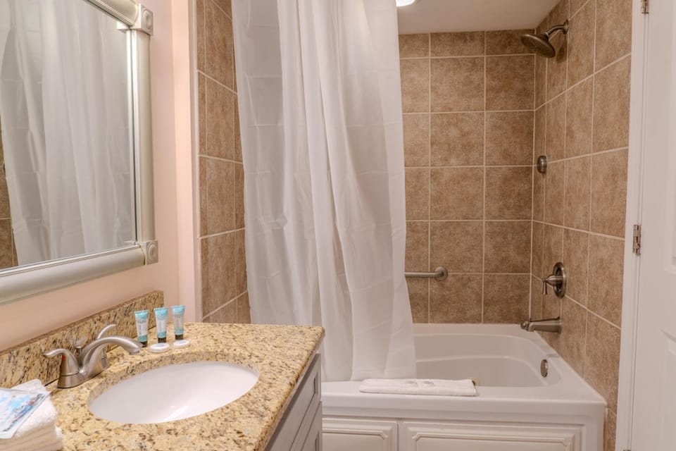 Towers On The Grove 724 Direct Oceanfront Suite Sleeps 6 guests House in North Myrtle Beach