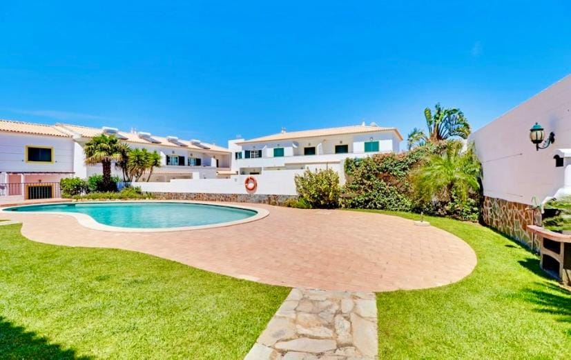 Garden, Garden view, Pool view, Swimming pool, sunbed