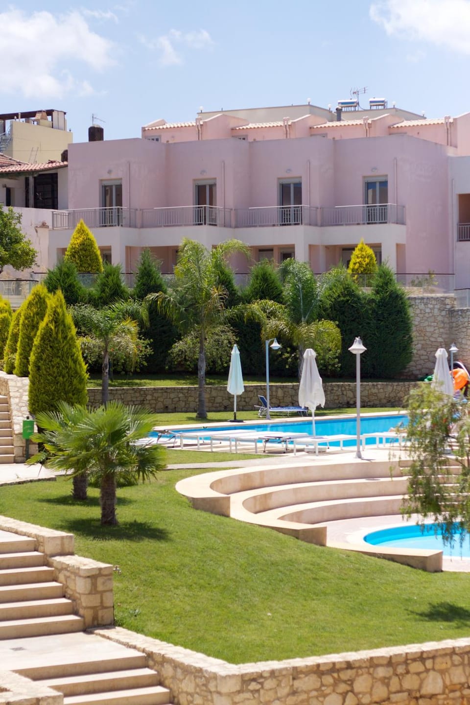 Property building, Garden, View (from property/room), Pool view, Swimming pool, Swimming pool