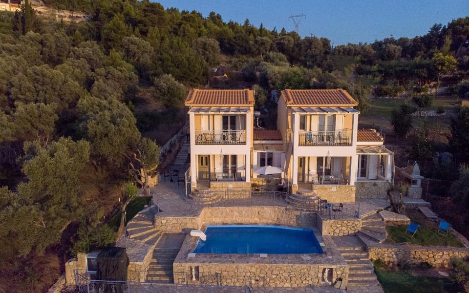 Property building, View (from property/room), Garden view, Mountain view, Pool view, Swimming pool, Quiet street view, Parking