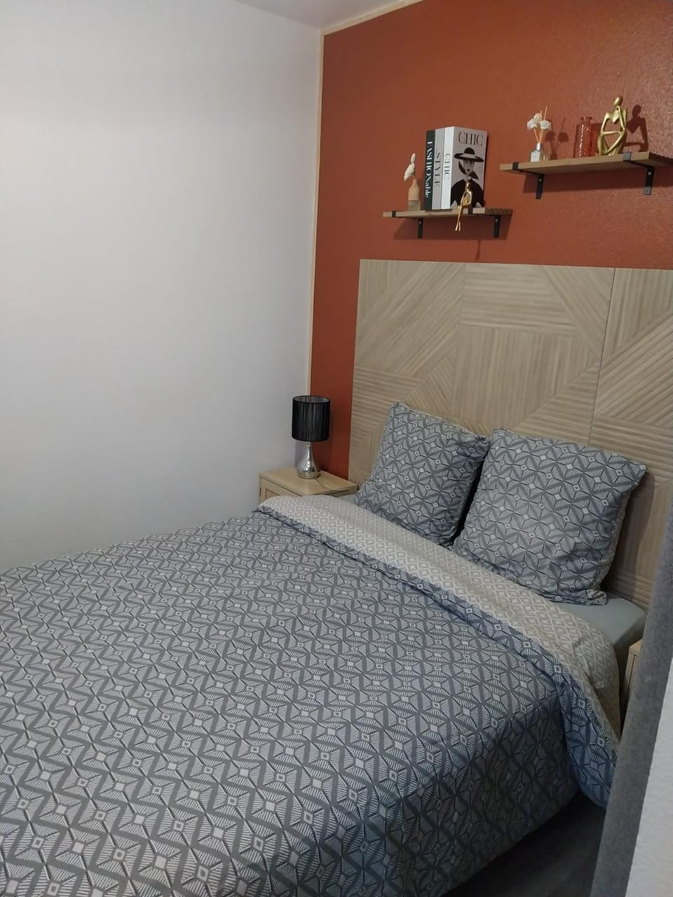 L Orchidée T2 Rdc climatisé jardin parking privé Apartment in Balaruc-les-Bains