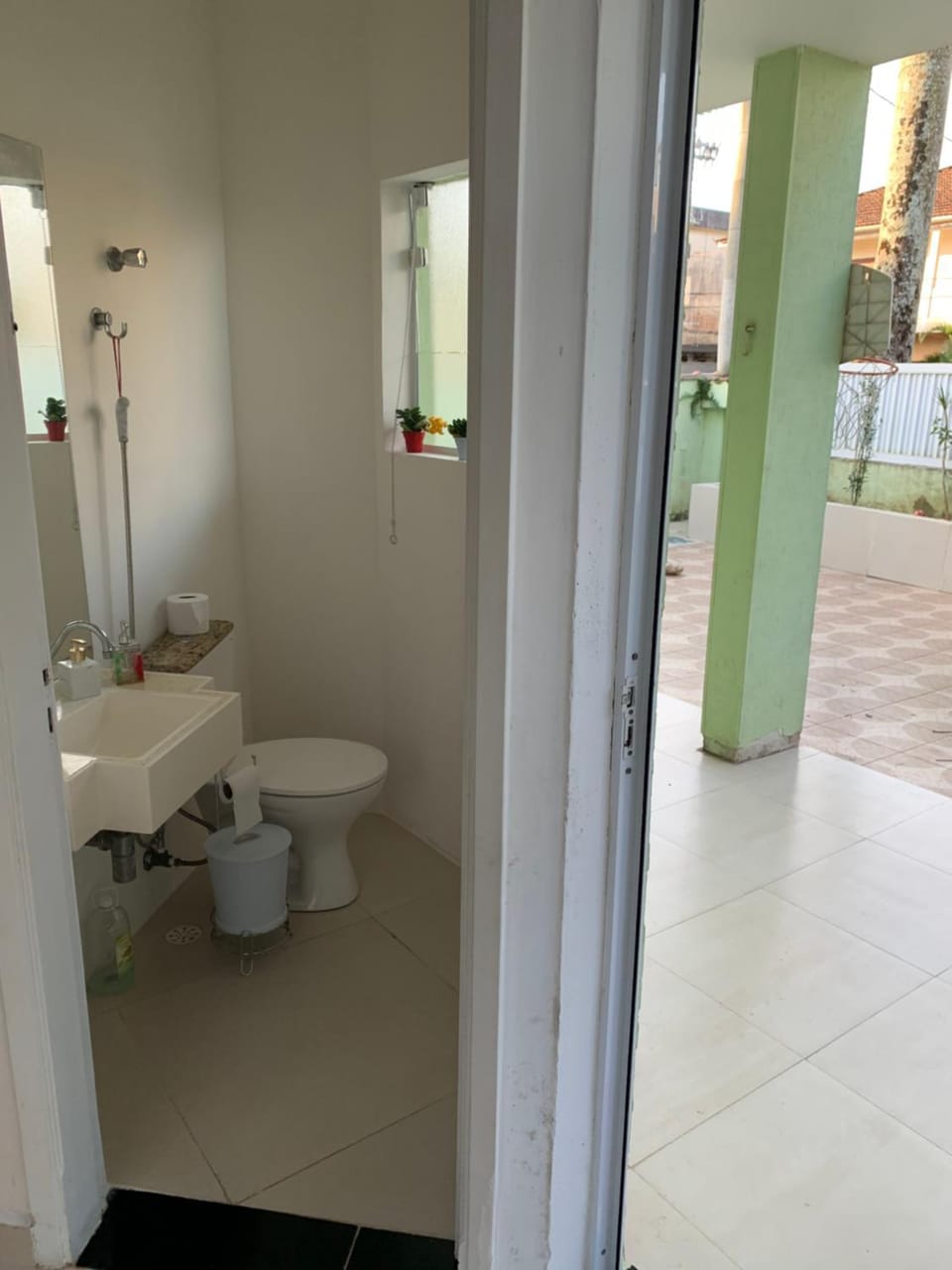 Casa na praia de Bertioga com piscina e churrasqueira House in Bertioga