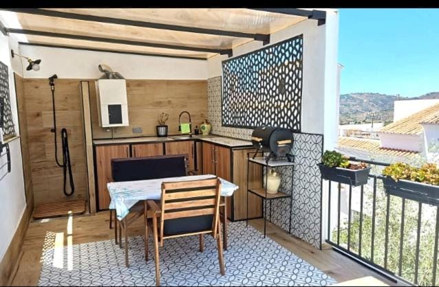 Balcony/Terrace, Balcony/Terrace
