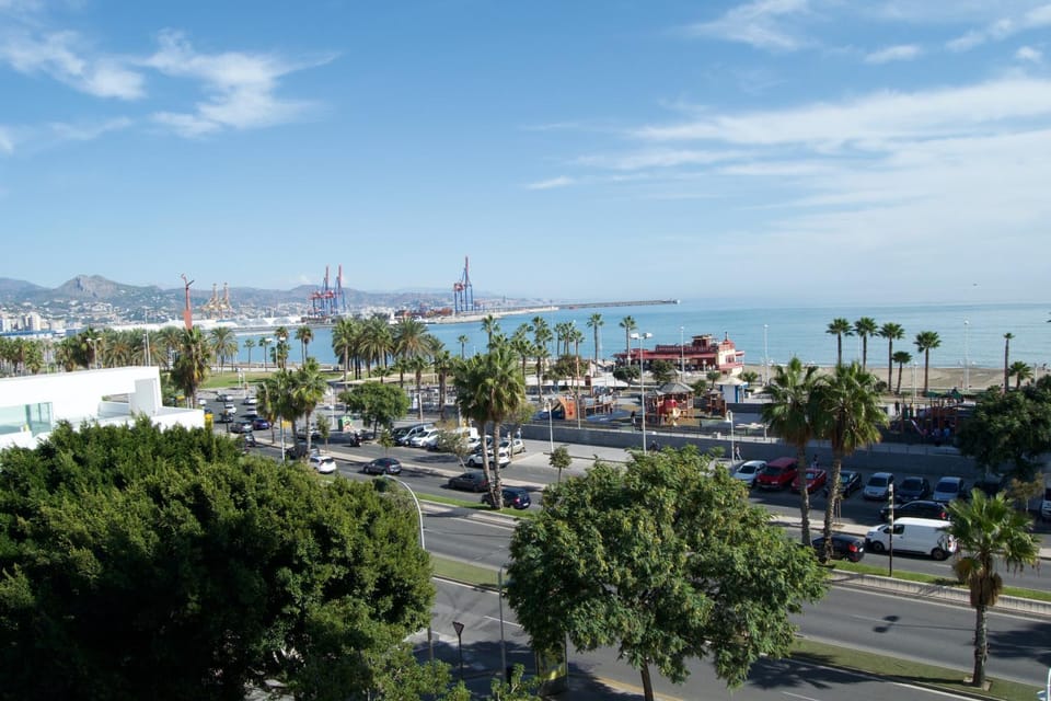 Sea view, Street view