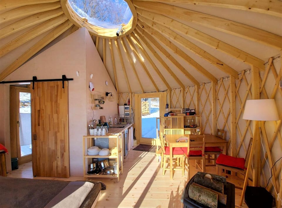 Ałabajka jurta Luxury tent in Lower Silesian Voivodeship