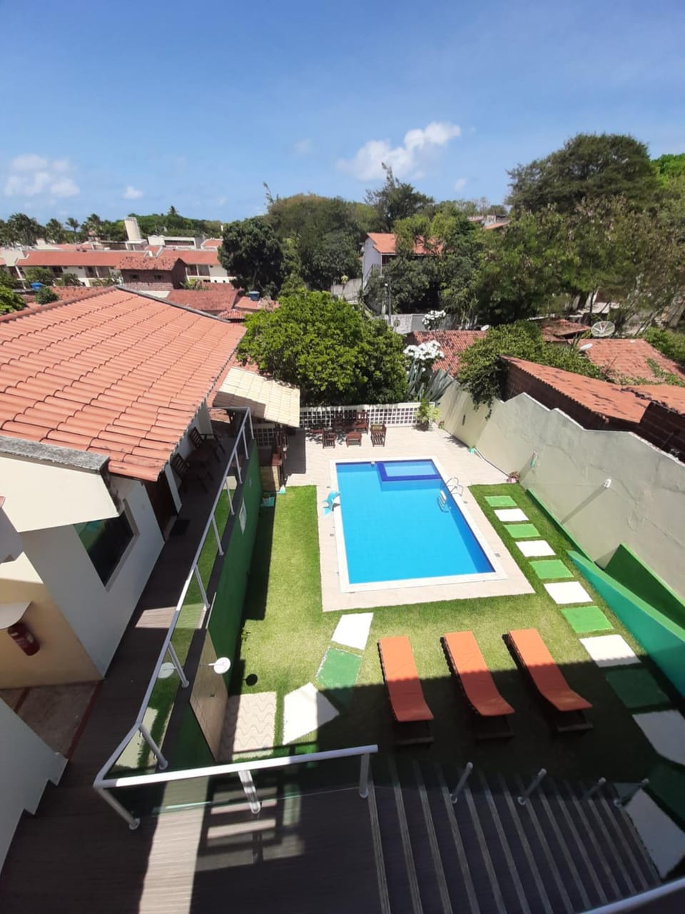 Property building, Day, Pool view, Swimming pool