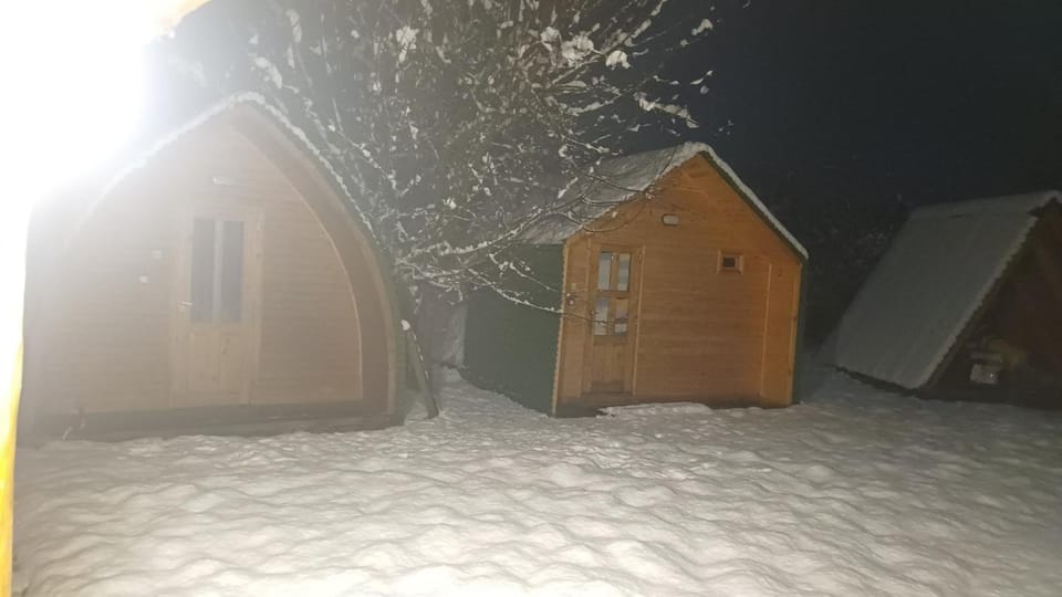 Hostel Chacra La Templanza Bed and Breakfast in Chubut Province, Argentina