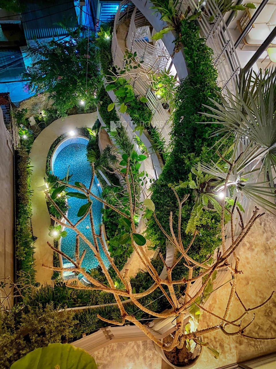 Bird's eye view, Floor plan, Garden view, Pool view