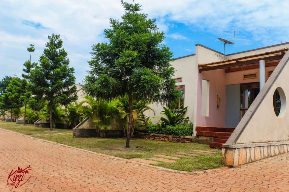 Kinzi Apartments Bar & Gardens Apartment in Uganda
