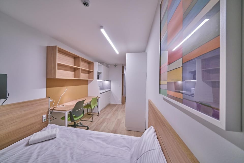 Bed, Photo of the whole room