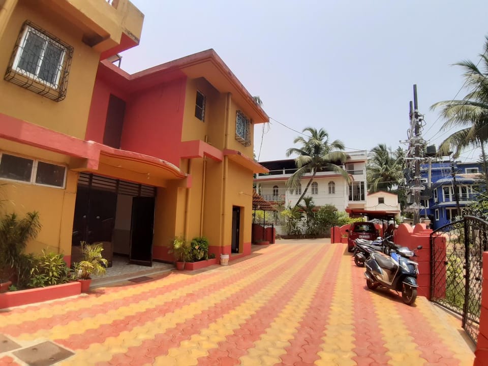 PHOENIX HOLIDAY HOME Bed and Breakfast in Calangute