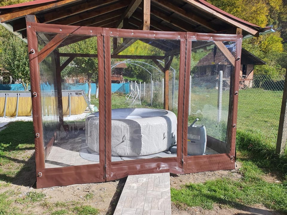 Hot Tub, Spa and wellness centre/facilities