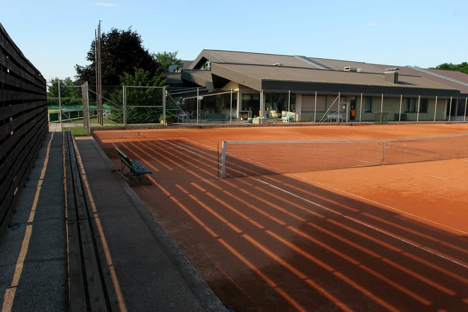 Tennis court