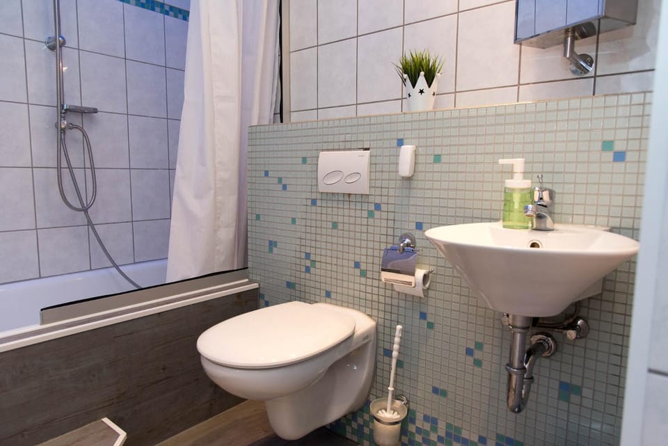 Toilet, Bathroom, Bath
