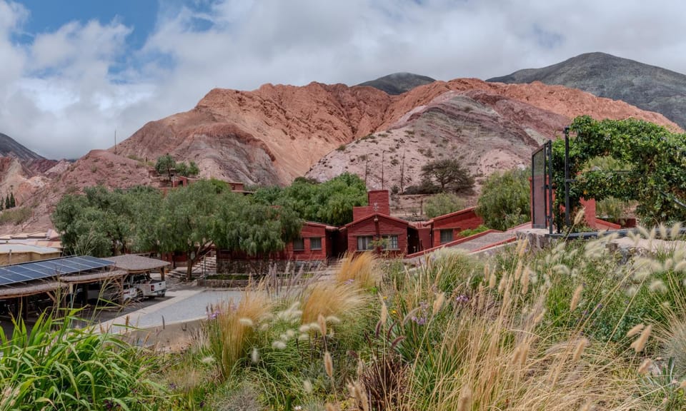 Nearby landmark, Spring, Day, Natural landscape, Mountain view