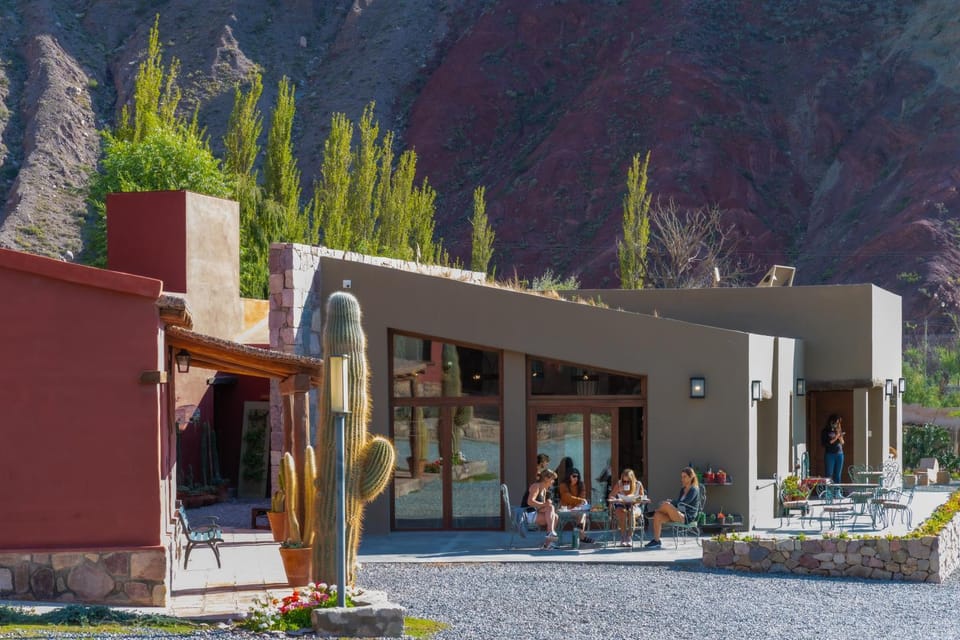 Patio, Facade/entrance, Off site, Day, People, Garden, Garden, Solarium, Balcony/Terrace, On site, Breakfast, Time of day, Sunrise