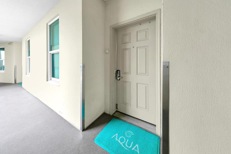 Aqua Resort 1007 House in Panama City Beach