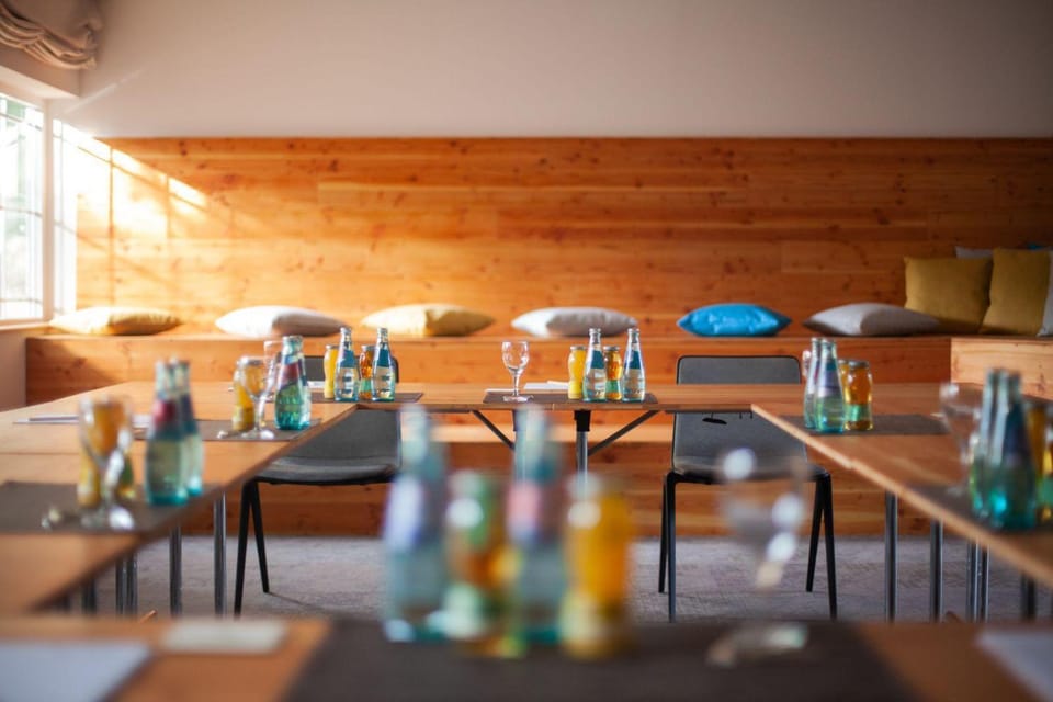 Meeting/conference room