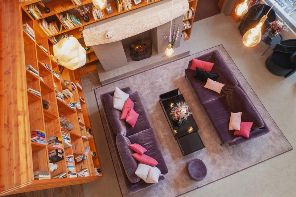 Lobby or reception, Seating area