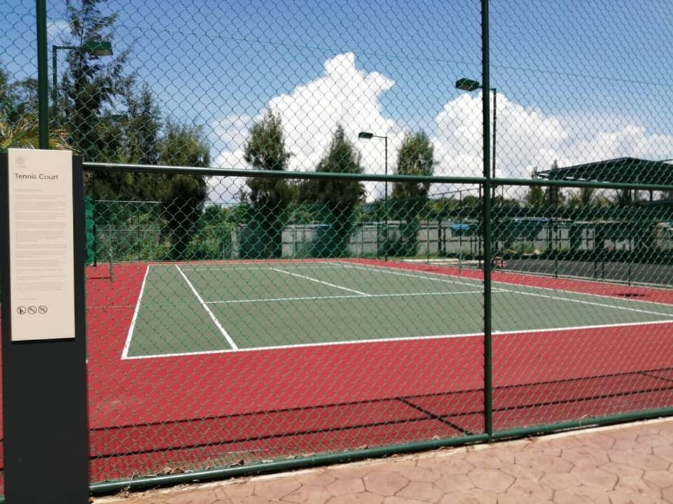 Tennis court