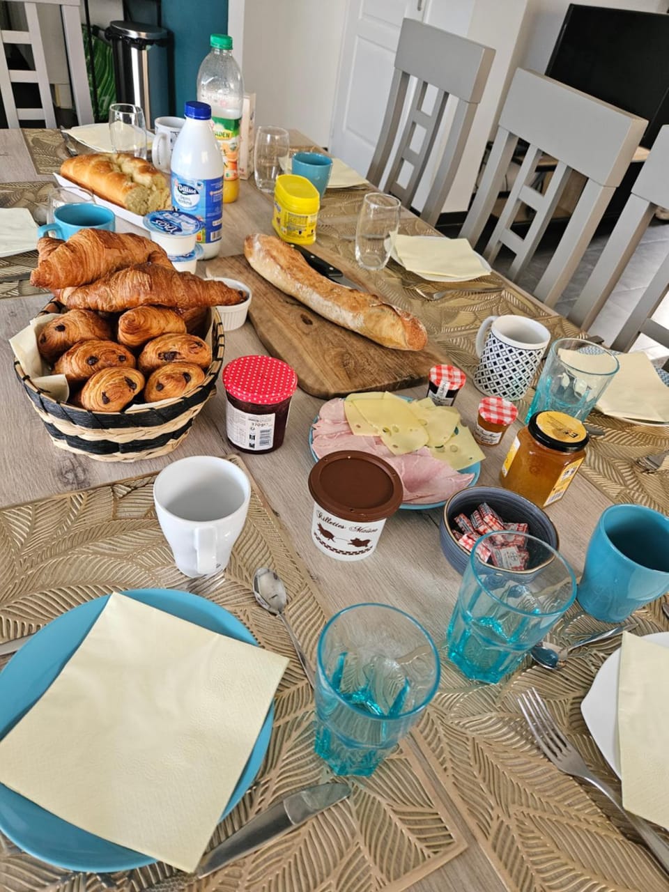 Aux portes du Circuit Bed and Breakfast in Pays de la Loire